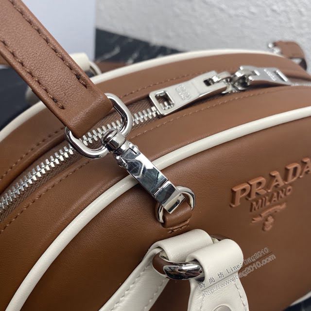 prada女包 普拉達2020年專櫃最新款 小牛皮女士手提包 1BB070 走秀款 prada大號單肩女包  pyd2195